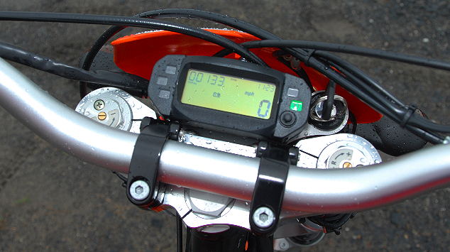 新生スコルパ125Fのメーター