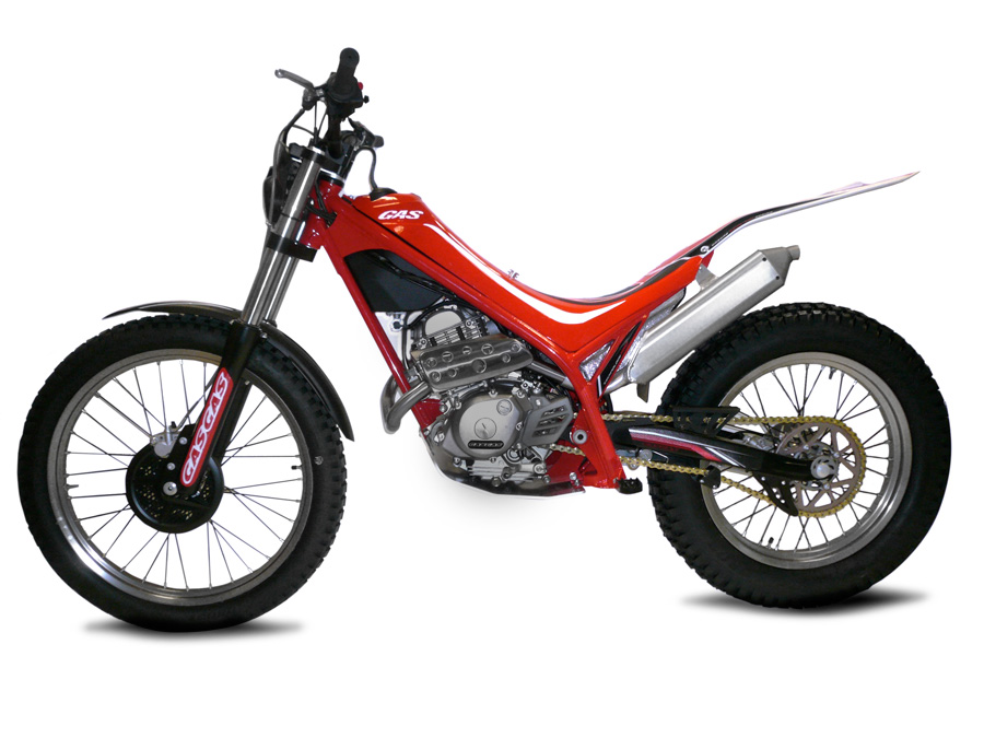 ＧＡＳＧＡＳランドネ１２５売ります 町田のスターズトレーディングさんでランドネ125が15万（税込