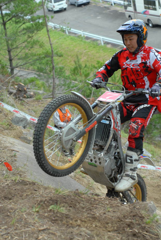 2010R6中部の岡村将敏
