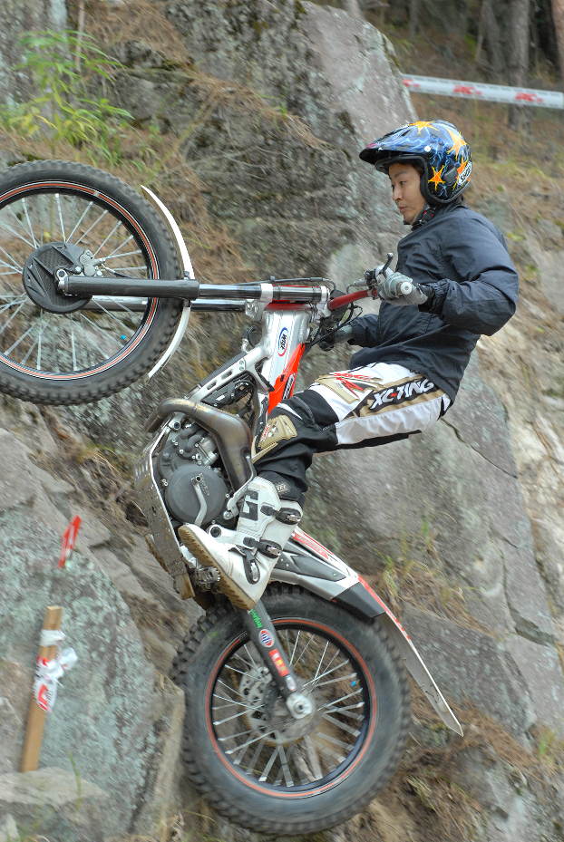 2010R6中部の佃大輔
