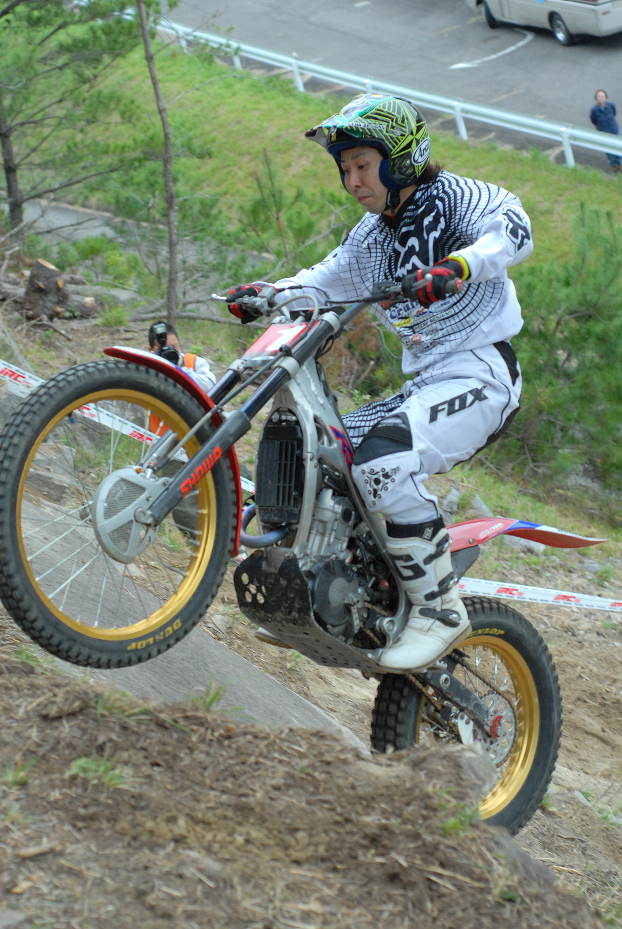 2010R6中部の小野貴史