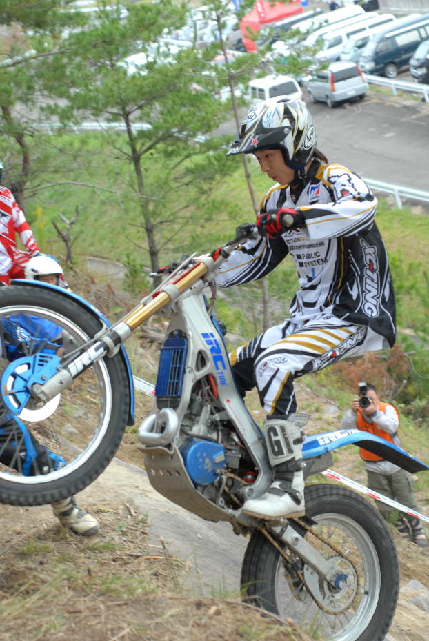 2010R6中部の加賀国光