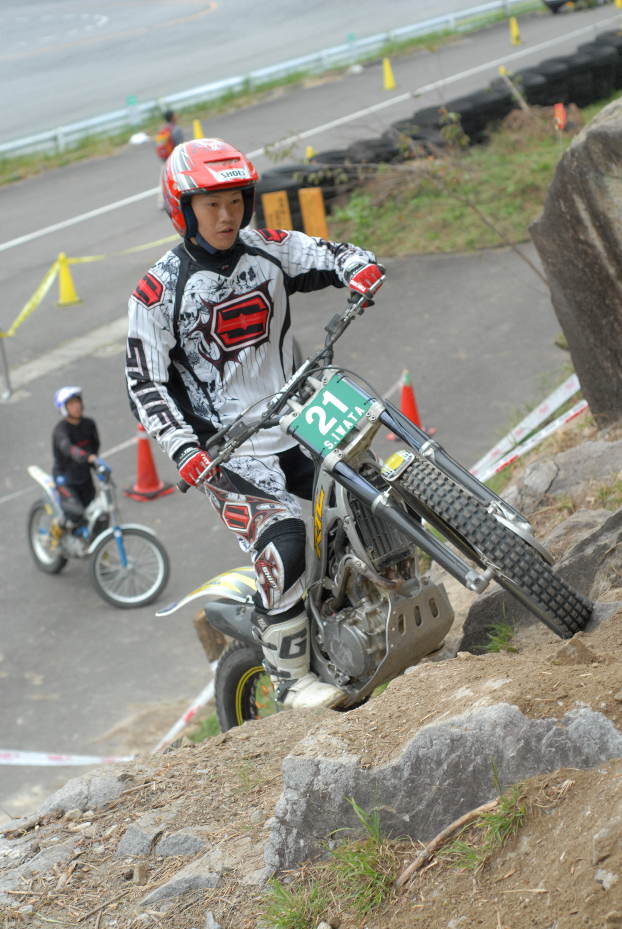 2010R6中部の岩田