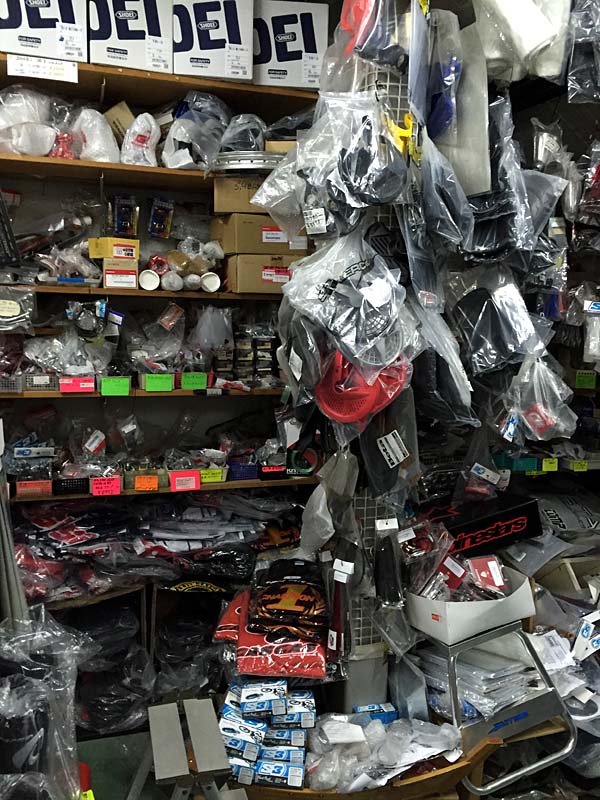 三谷モータースポーツ神戸店に行ってきました 新春セールは10日まで トライアル自然山通信 三谷モータースポーツ神戸店に行ってきました 新春セールは10日まで トライアル自然山通信