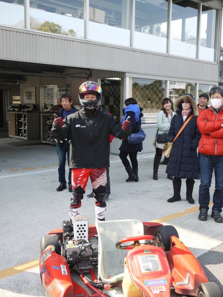1503ワカ祭りの柴田のカート